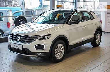 Позашляховик / Кросовер Volkswagen T-Roc 2019 в 