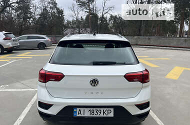Позашляховик / Кросовер Volkswagen T-Roc 2019 в Києві