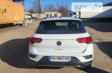 Внедорожник / Кроссовер Volkswagen T-Roc 2021 в Киеве