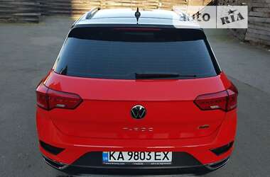 Внедорожник / Кроссовер Volkswagen T-Roc 2021 в Киеве