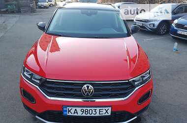 Внедорожник / Кроссовер Volkswagen T-Roc 2021 в Киеве