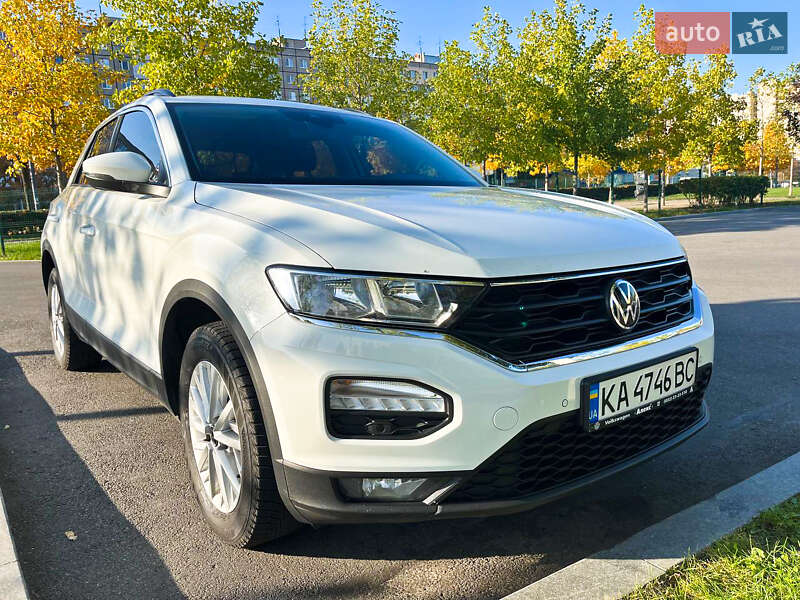 Внедорожник / Кроссовер Volkswagen T-Roc 2021 в Днепре