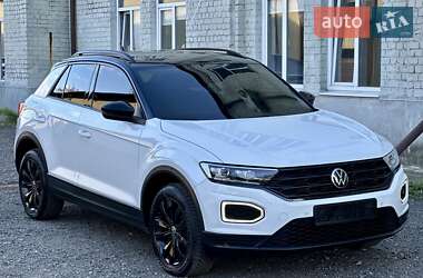 Позашляховик / Кросовер Volkswagen T-Roc 2020 в Києві