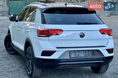 Позашляховик / Кросовер Volkswagen T-Roc 2020 в Києві