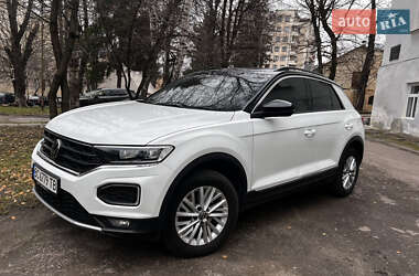 Внедорожник / Кроссовер Volkswagen T-Roc 2020 в Львове