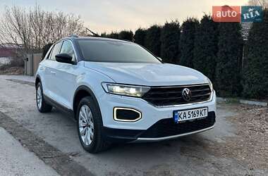 Позашляховик / Кросовер Volkswagen T-Roc 2021 в Києві