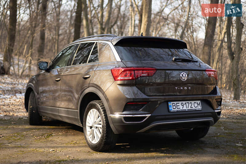 Внедорожник / Кроссовер Volkswagen T-Roc 2019 в Устиновке