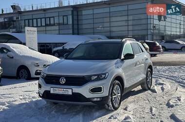 Внедорожник / Кроссовер Volkswagen T-Roc 2019 в Киеве