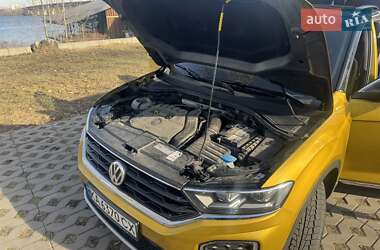 Внедорожник / Кроссовер Volkswagen T-Roc 2019 в Киеве