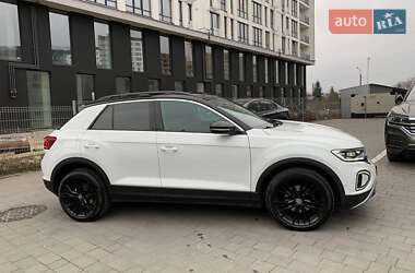 Позашляховик / Кросовер Volkswagen T-Roc 2022 в Івано-Франківську