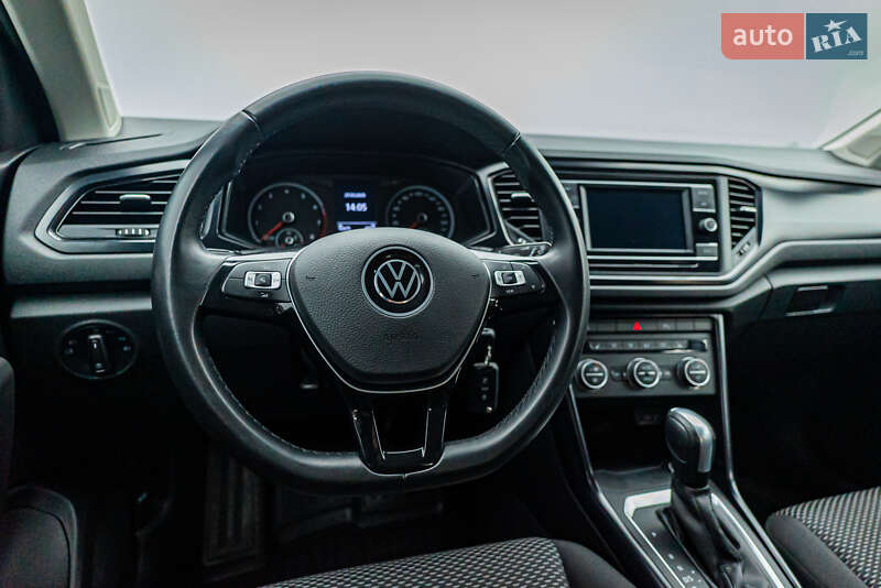 Позашляховик / Кросовер Volkswagen T-Roc 2021 в Києві