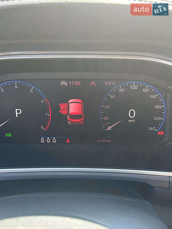 Внедорожник / Кроссовер Volkswagen T-Roc 2022 в Хмельницком