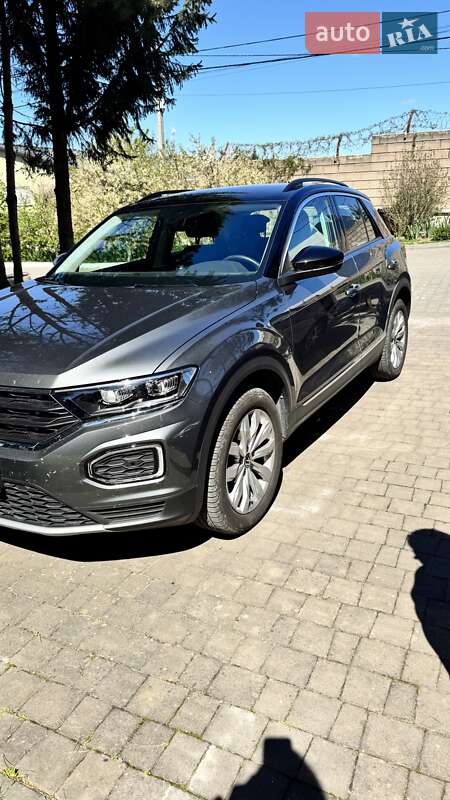 Позашляховик / Кросовер Volkswagen T-Roc 2021 в Вараші