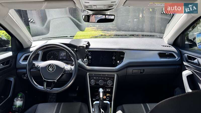 Позашляховик / Кросовер Volkswagen T-Roc 2021 в Вараші