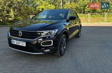 Внедорожник / Кроссовер Volkswagen T-Roc 2021 в Николаеве