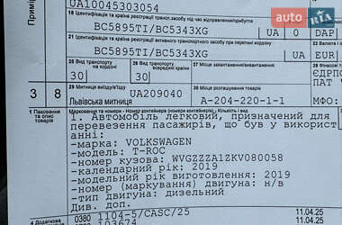 Позашляховик / Кросовер Volkswagen T-Roc 2019 в 