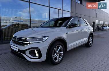 Внедорожник / Кроссовер Volkswagen T-Roc 2022 в Киеве