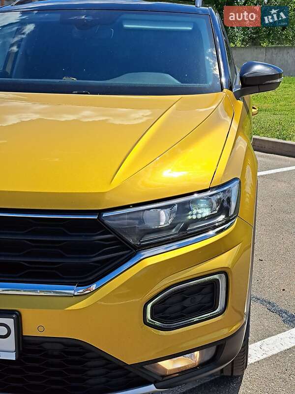 Позашляховик / Кросовер Volkswagen T-Roc 2019 в Києві