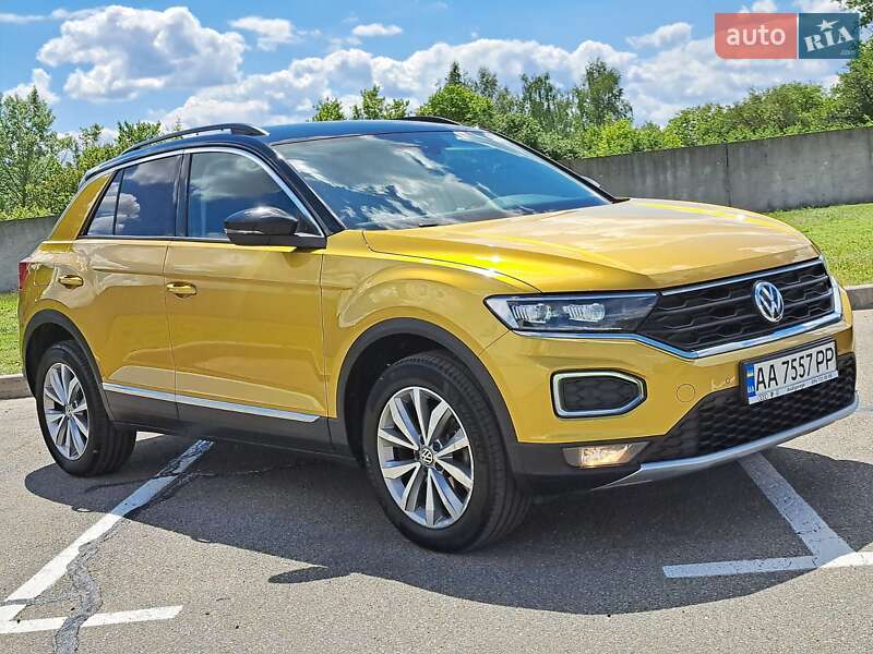 Позашляховик / Кросовер Volkswagen T-Roc 2019 в Києві