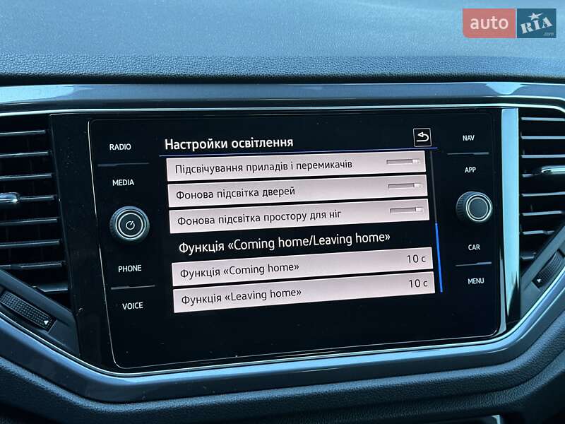 Позашляховик / Кросовер Volkswagen T-Roc 2021 в Мукачевому