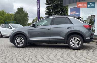 Внедорожник / Кроссовер Volkswagen T-Roc 2019 в 