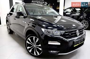 Внедорожник / Кроссовер Volkswagen T-Roc 2019 в 