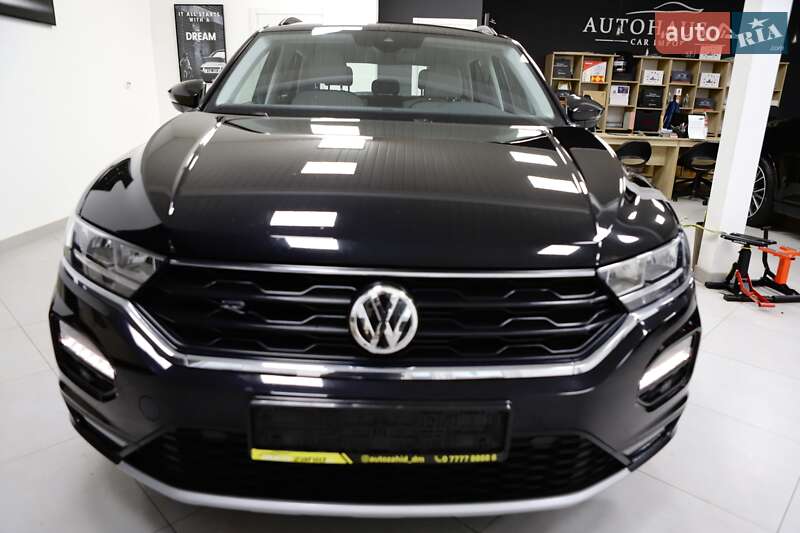 Внедорожник / Кроссовер Volkswagen T-Roc 2019 в Дрогобыче