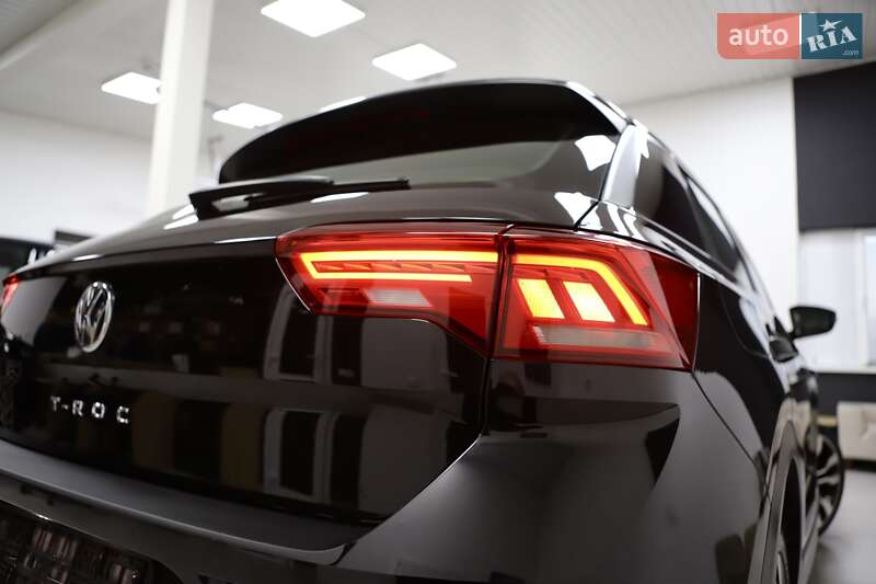 Внедорожник / Кроссовер Volkswagen T-Roc 2019 в Дрогобыче
