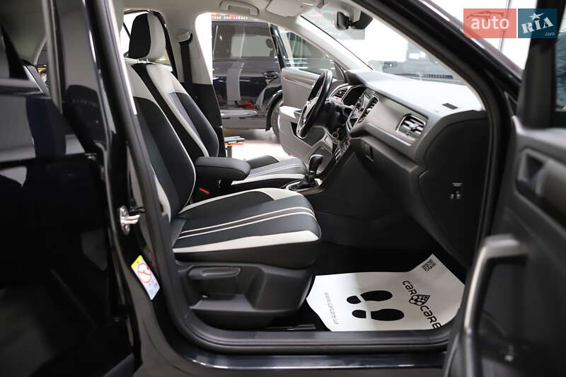 Внедорожник / Кроссовер Volkswagen T-Roc 2019 в Дрогобыче