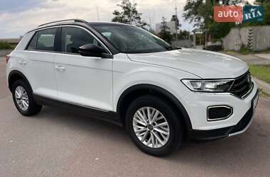 Позашляховик / Кросовер Volkswagen T-Roc 2021 в Києві