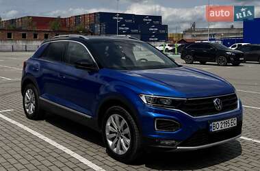 Внедорожник / Кроссовер Volkswagen T-Roc 2021 в Тернополе