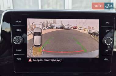 Внедорожник / Кроссовер Volkswagen T-Roc 2025 в 