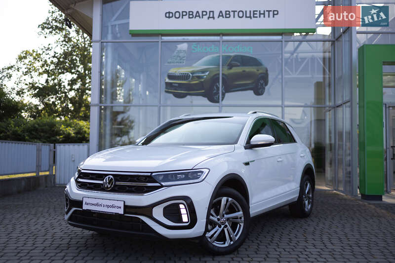 Внедорожник / Кроссовер Volkswagen T-Roc 2022 в 