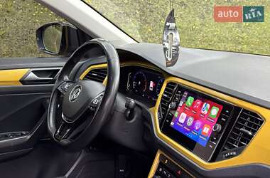 Внедорожник / Кроссовер Volkswagen T-Roc 2019 в 