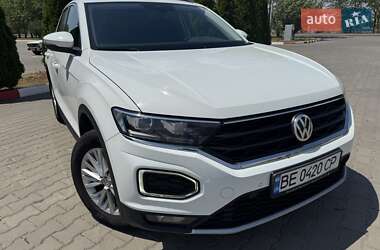 Внедорожник / Кроссовер Volkswagen T-Roc 2019 в 