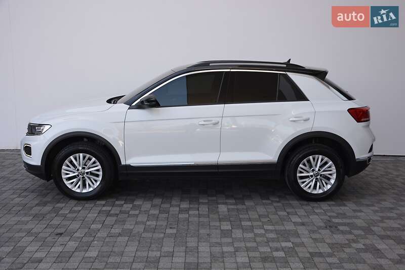 Позашляховик / Кросовер Volkswagen T-Roc 2021 в Києві