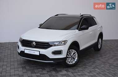 Внедорожник / Кроссовер Volkswagen T-Roc 2021 в Киеве
