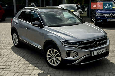 Внедорожник / Кроссовер Volkswagen T-Roc 2022 в Днепре