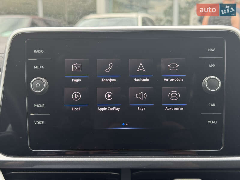 Внедорожник / Кроссовер Volkswagen T-Roc 2022 в Днепре