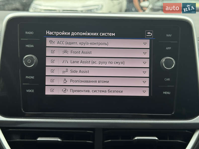 Внедорожник / Кроссовер Volkswagen T-Roc 2022 в Днепре