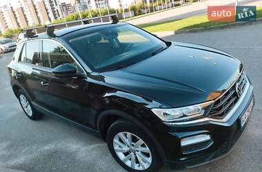 Внедорожник / Кроссовер Volkswagen T-Roc 2019 в Киеве