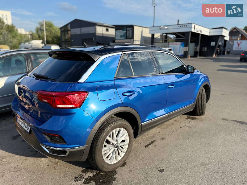 Позашляховик / Кросовер Volkswagen T-Roc 2020 в Києві