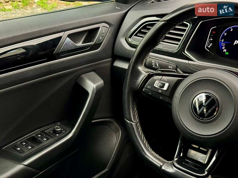 Позашляховик / Кросовер Volkswagen T-Roc 2020 в Ужгороді