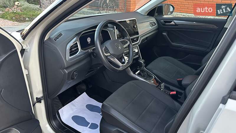 Внедорожник / Кроссовер Volkswagen T-Roc 2022 в Умани