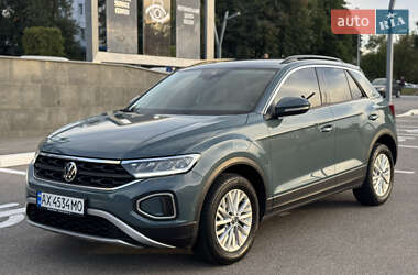 Внедорожник / Кроссовер Volkswagen T-Roc 2022 в Харькове