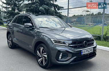 Внедорожник / Кроссовер Volkswagen T-Roc 2024 в 