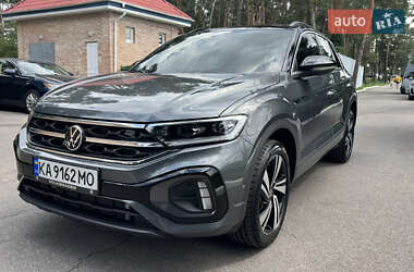 Внедорожник / Кроссовер Volkswagen T-Roc 2024 в 