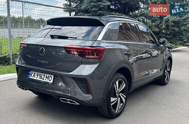 Внедорожник / Кроссовер Volkswagen T-Roc 2024 в 