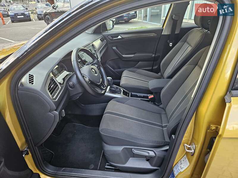 Внедорожник / Кроссовер Volkswagen T-Roc 2020 в Киеве