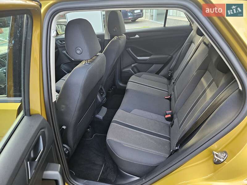 Внедорожник / Кроссовер Volkswagen T-Roc 2020 в Киеве